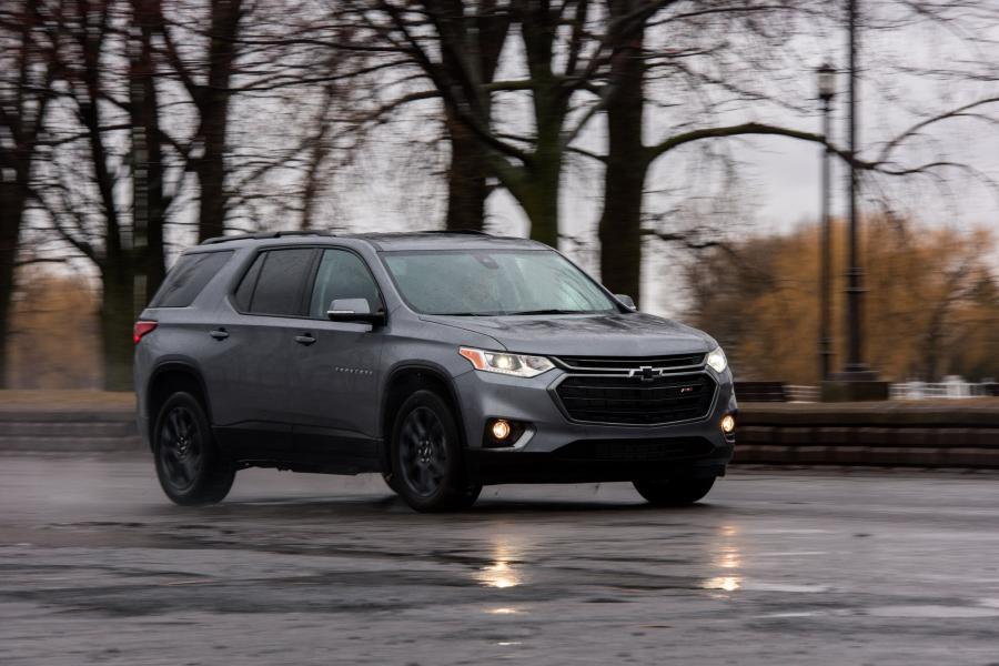  Chevrolet Traverse RS 2018 года  (фото 2 из 18)